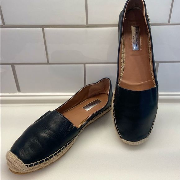 Halogen Soft Black Leather Slip on Flats/Loafers😀 Size 8